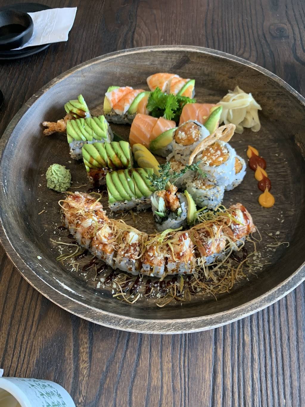 Roll Roll | meal takeaway | 162 Wortley Rd, London, ON N6C 3P7, Canada | 4168065920 OR +1 416-806-5920