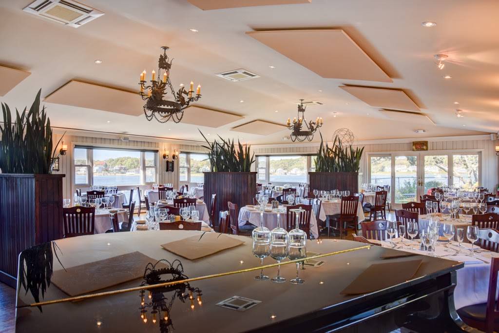 Pier 77 Restaurant | restaurant | 77 Pier Rd, Kennebunkport, ME 04046, USA | 2079678500 OR +1 207-967-8500