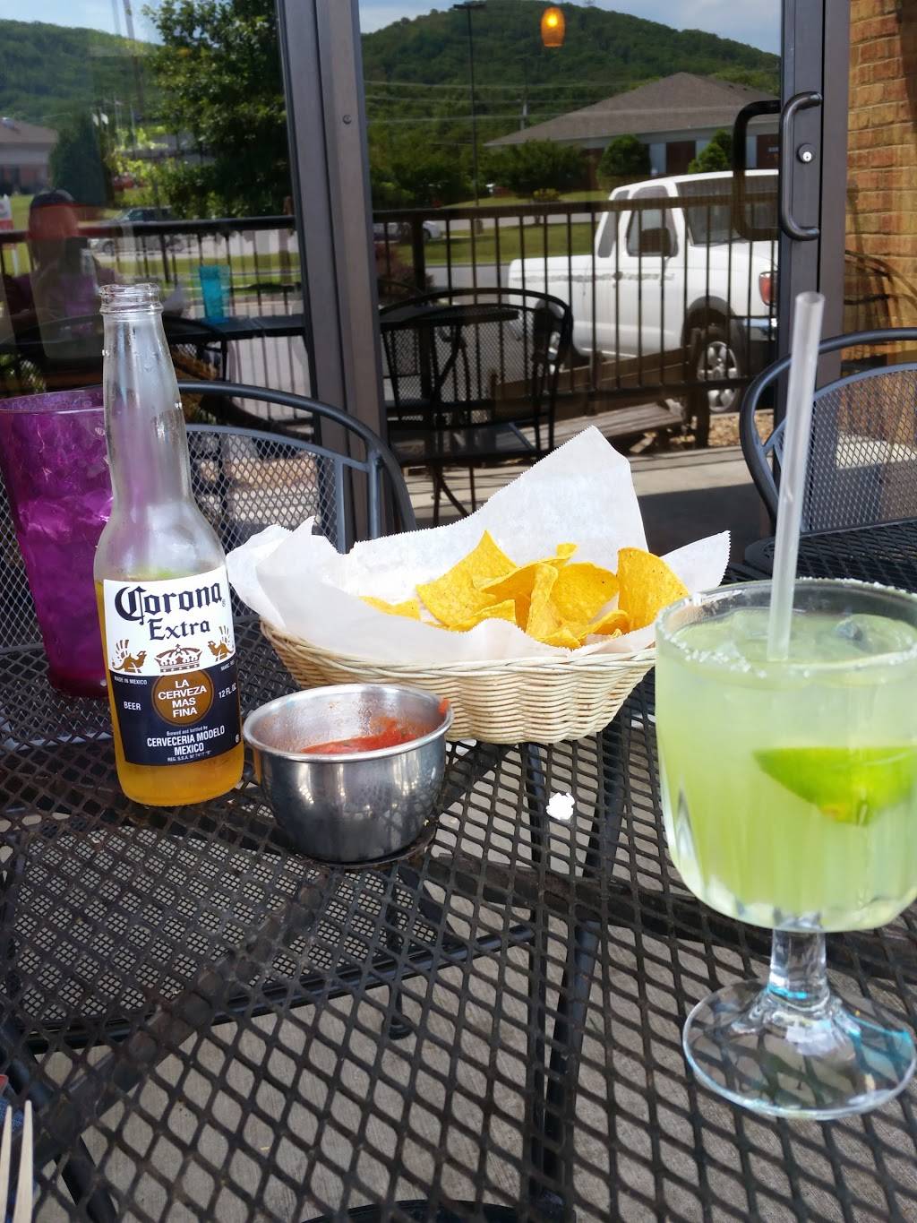 La Carreta | restaurant | 69-D, Barricks Ln, Rustburg, VA 24588, USA | 4343321600 OR +1 434-332-1600