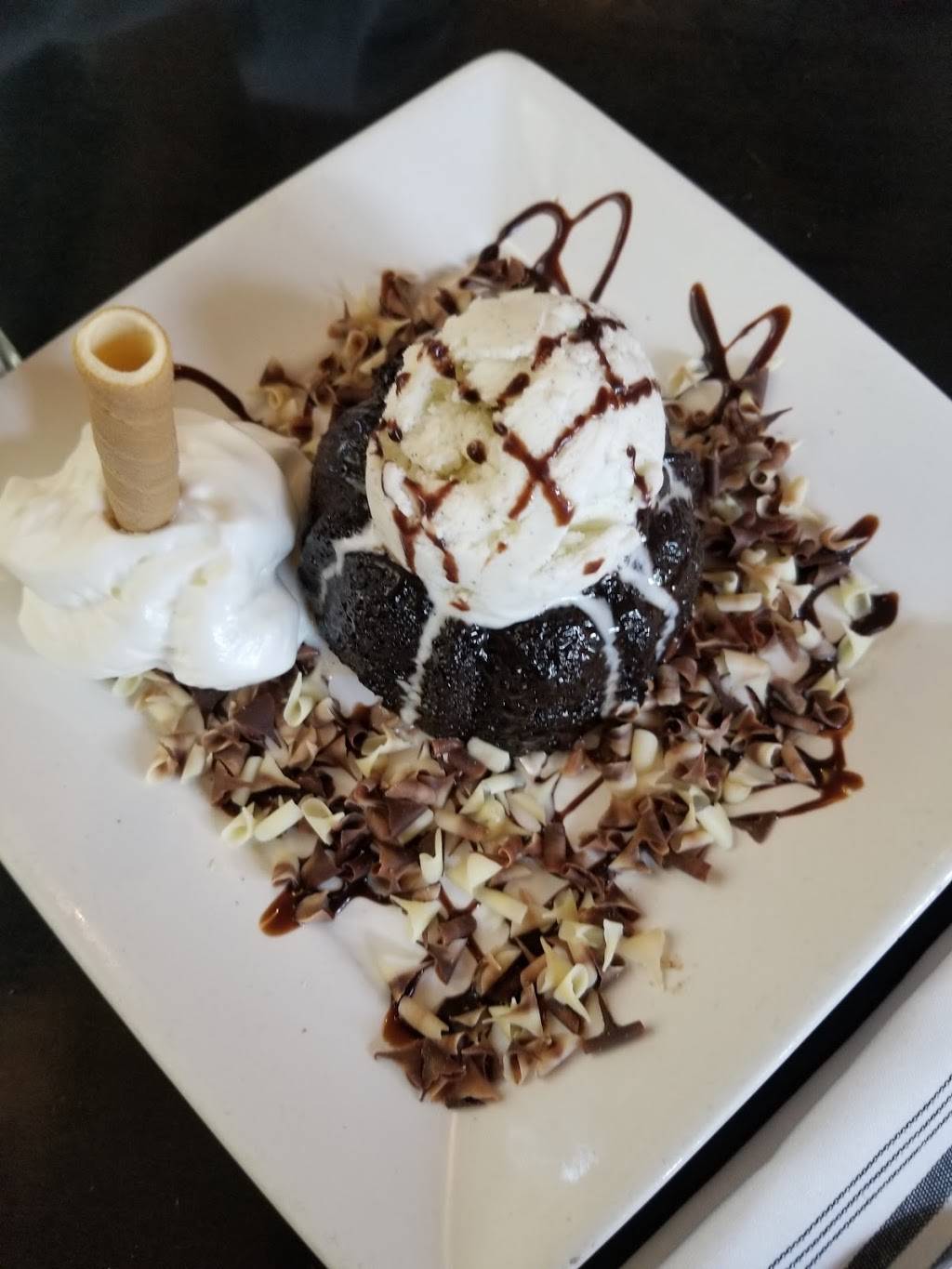 The Hideout | restaurant | 9051 Soquel Dr, Aptos, CA 95003, USA | 8316885566 OR +1 831-688-5566