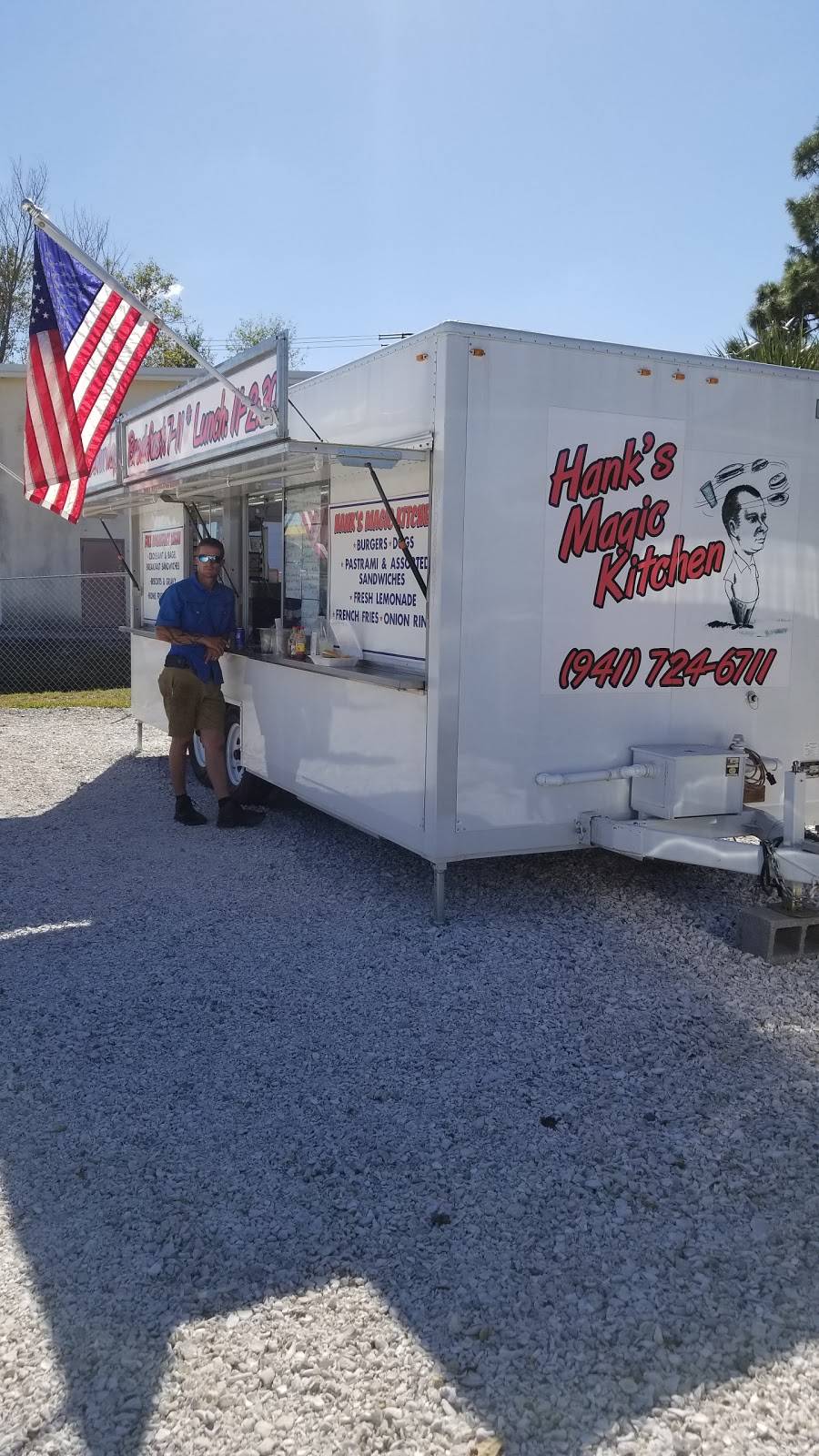 Hanks Magic Kitchen | restaurant | 886 S Packinghouse Rd, Sarasota, FL 34232, USA | 9417246711 OR +1 941-724-6711