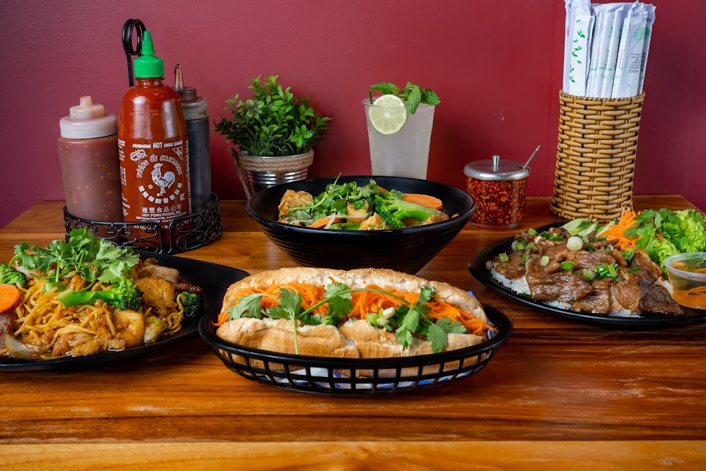 PT PHO Express - Cave Creek & 101 | restaurant | 20235 N Cave Creek Rd Suite #108, Phoenix, AZ 85024, USA | 6027885535 OR +1 602-788-5535