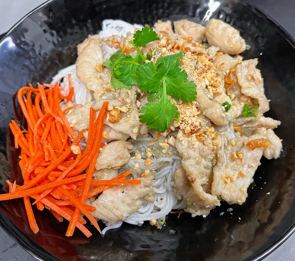 Viet Kitchen | restaurant | 2770 Arapahoe Rd Suite 116, Lafayette, CO 80026, USA | 3039977251 OR +1 303-997-7251