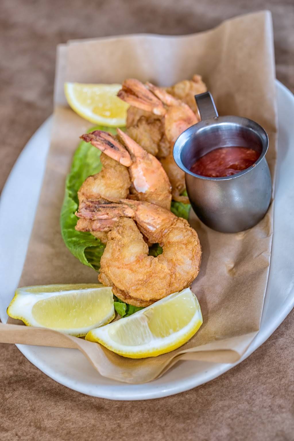 Mr. Big Fish | restaurant | 754 Neapolitan Way, Naples, FL 34103, USA | 2392624665 OR +1 239-262-4665