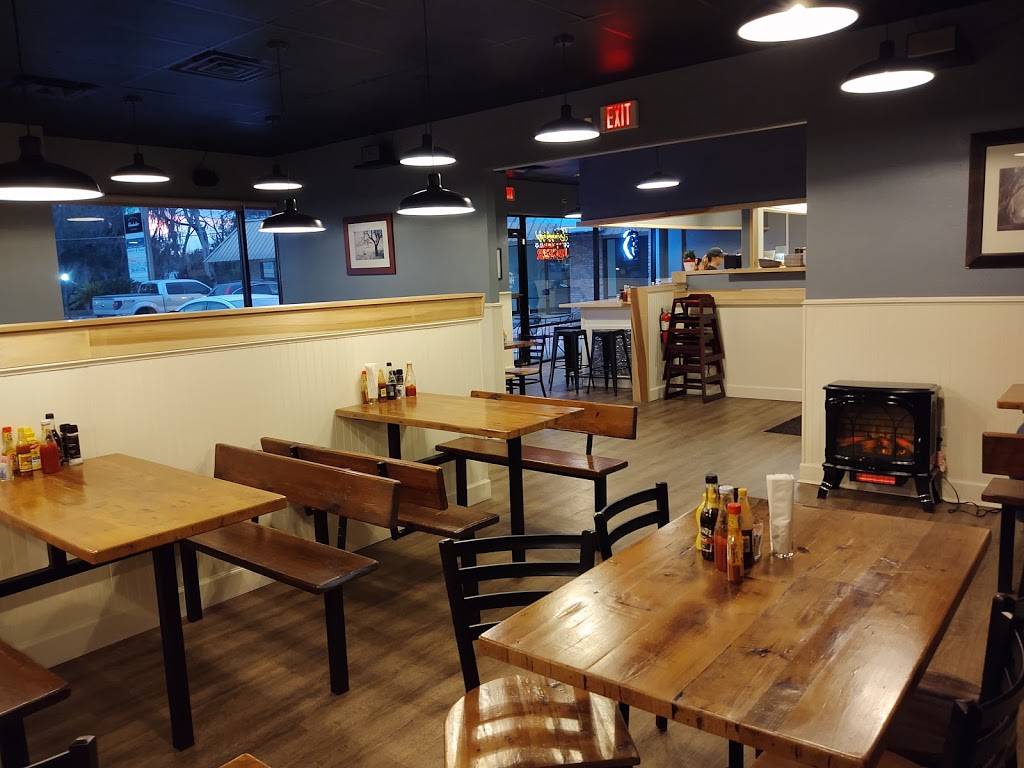 Headwaters | restaurant | 23352 US-27 #50, High Springs, FL 32643, USA | 3864542437 OR +1 386-454-2437