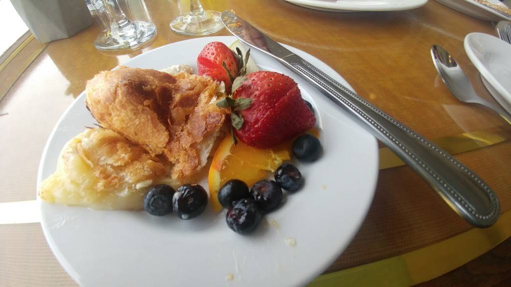 The Bayard House Restaurant | restaurant | 11 Bohemia Ave, Chesapeake City, MD 21915, USA | 4108855040 OR +1 410-885-5040