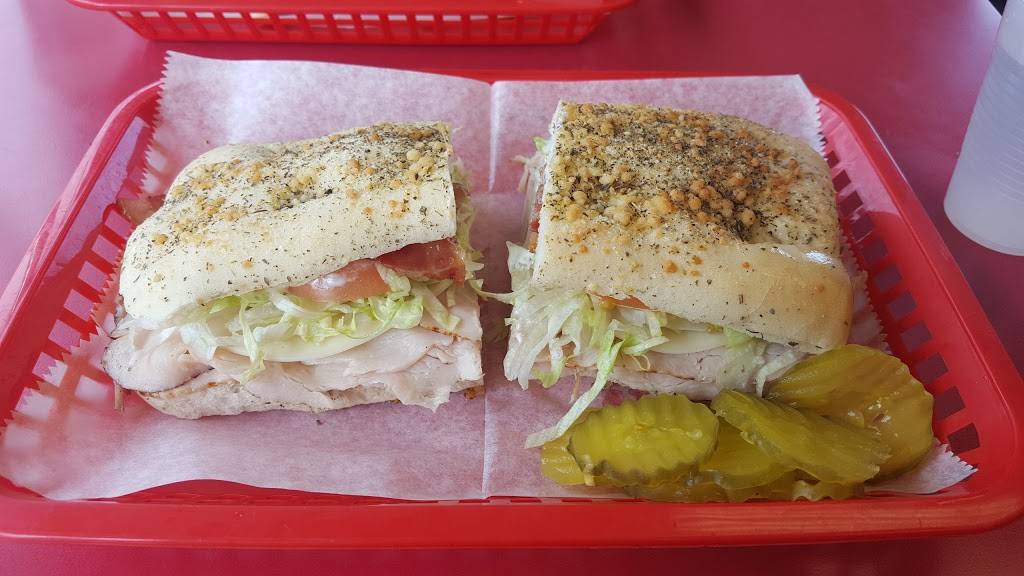 Hansens Dairy & Deli | meal takeaway | 620 Gray St, Green Bay, WI 54303, USA | 9204994800 OR +1 920-499-4800