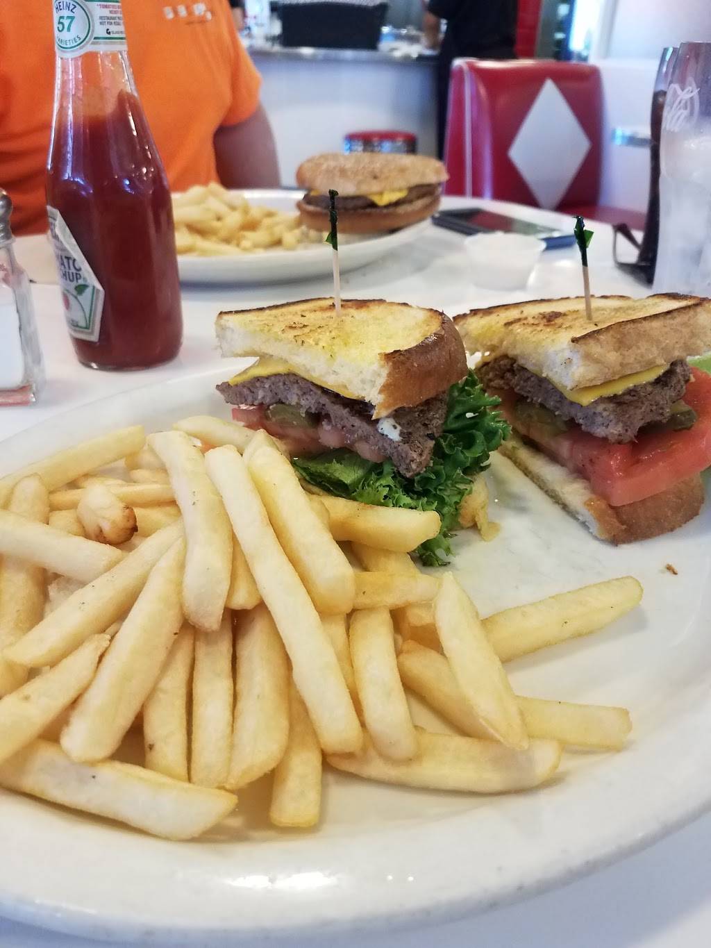 Jennys Diner | restaurant | 7750 Palm Ave #R, Highland, CA 92346, USA | 9098642480 OR +1 909-864-2480