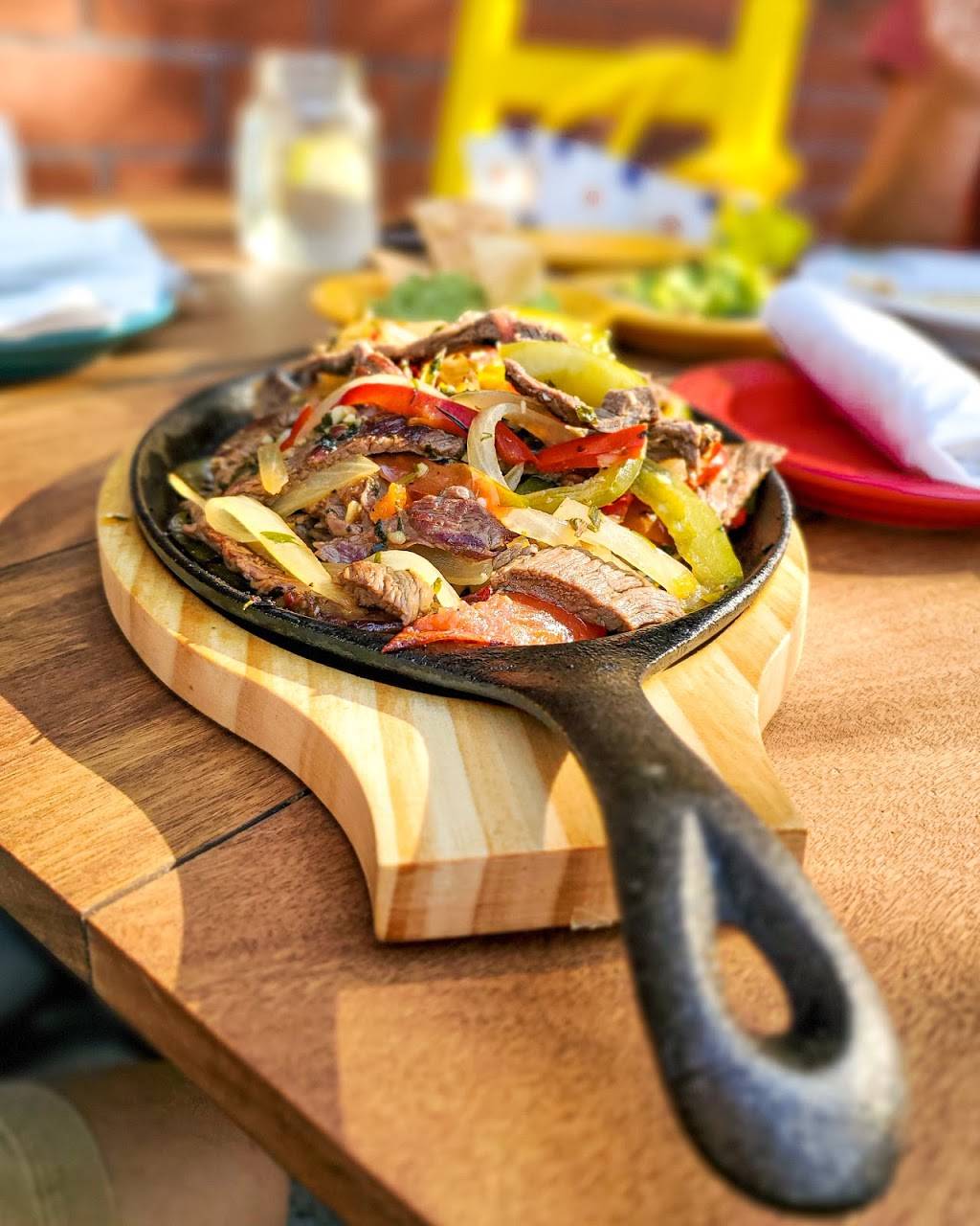 La Casita Mexicana | restaurant | 62-36 Forest Ave, Queens, NY 11385, USA | 3477632221 OR +1 347-763-2221