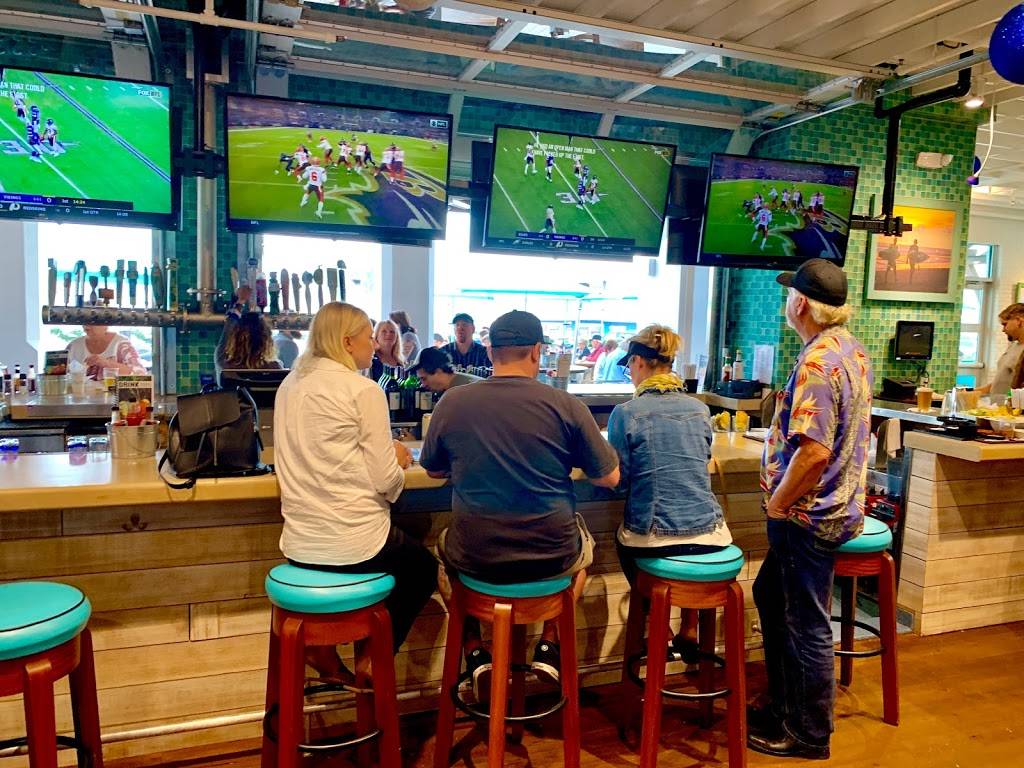 Salt Life Food Shack | restaurant | 17 N Fletcher Ave, Fernandina Beach, FL 32034, USA | 9044327385 OR +1 904-432-7385