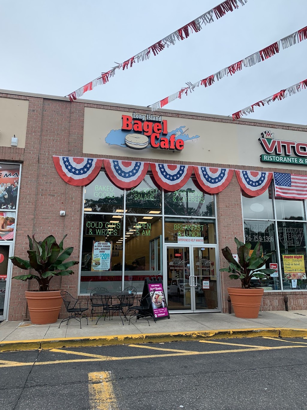 Long Island Bagel Cafe | bakery | 89 Forest Ave, Glen Cove, NY 11542, USA | 5166713354 OR +1 516-671-3354