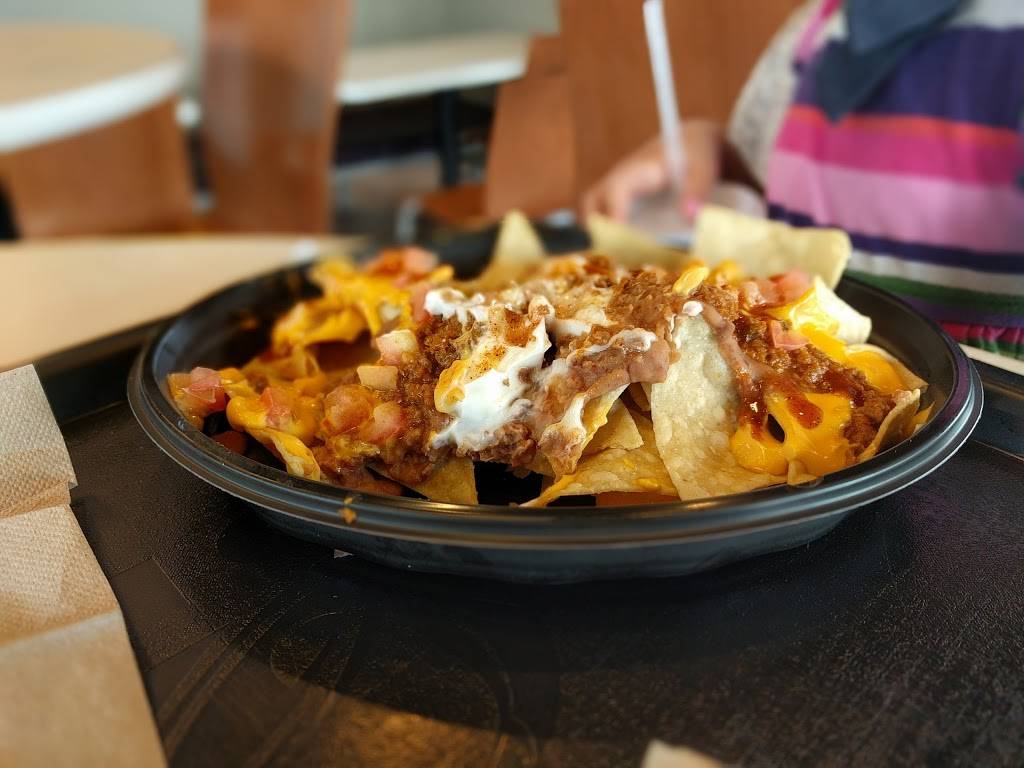 Taco Bell | meal takeaway | 1939 Hempstead Turnpike, East Meadow, NY 11554, USA | 5162222147 OR +1 516-222-2147