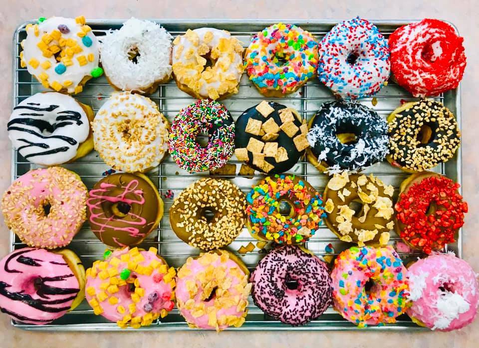 Sugarlicious | bakery | 101 E Foothill Blvd #33, Pomona, CA 91767, USA | 9092889330 OR +1 909-288-9330