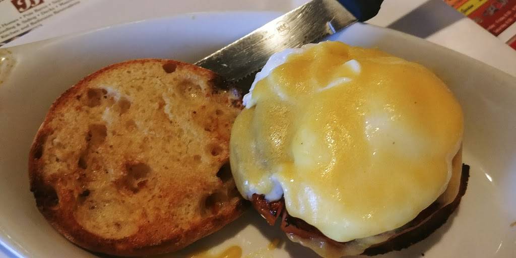 Bridgeton Family Diner | restaurant | 825 N Pearl St, Bridgeton, NJ 08302, USA | 8564551010 OR +1 856-455-1010