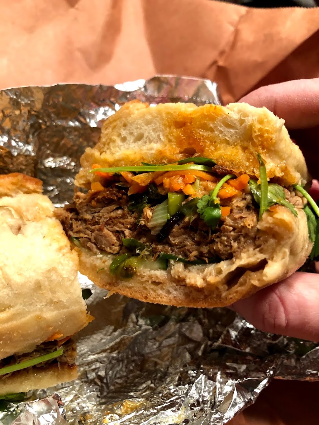 Red Barn Market & Deli | restaurant | 47 Tilley Dr, South Burlington, VT 05403, USA | 8028603990 OR +1 802-860-3990