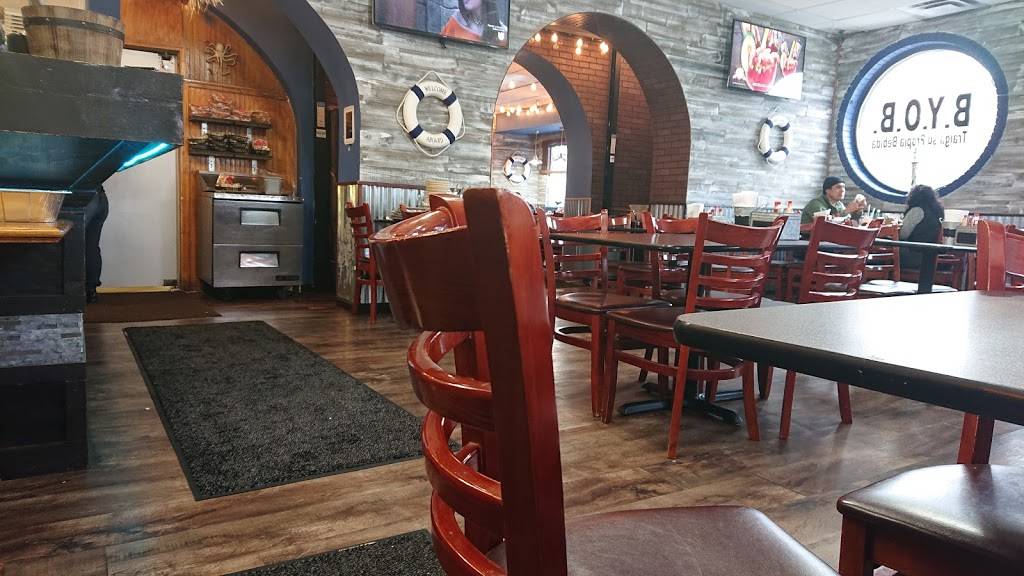 El Puerto Restaurant | restaurant | 3018 W 47th St, Chicago, IL 60632, USA | 7739400293 OR +1 773-940-0293