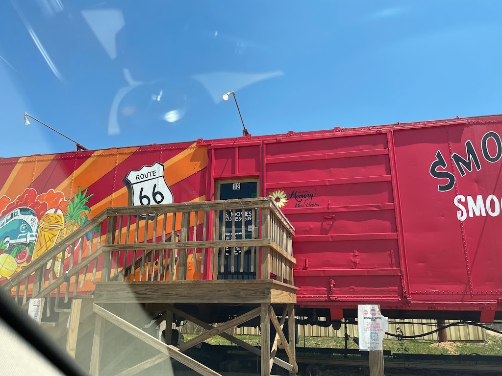 Smoovies & Smoove Eats | restaurant | 1018 Missouri Ave #12, St Robert, MO 65584, USA | 5738551639 OR +1 573-855-1639