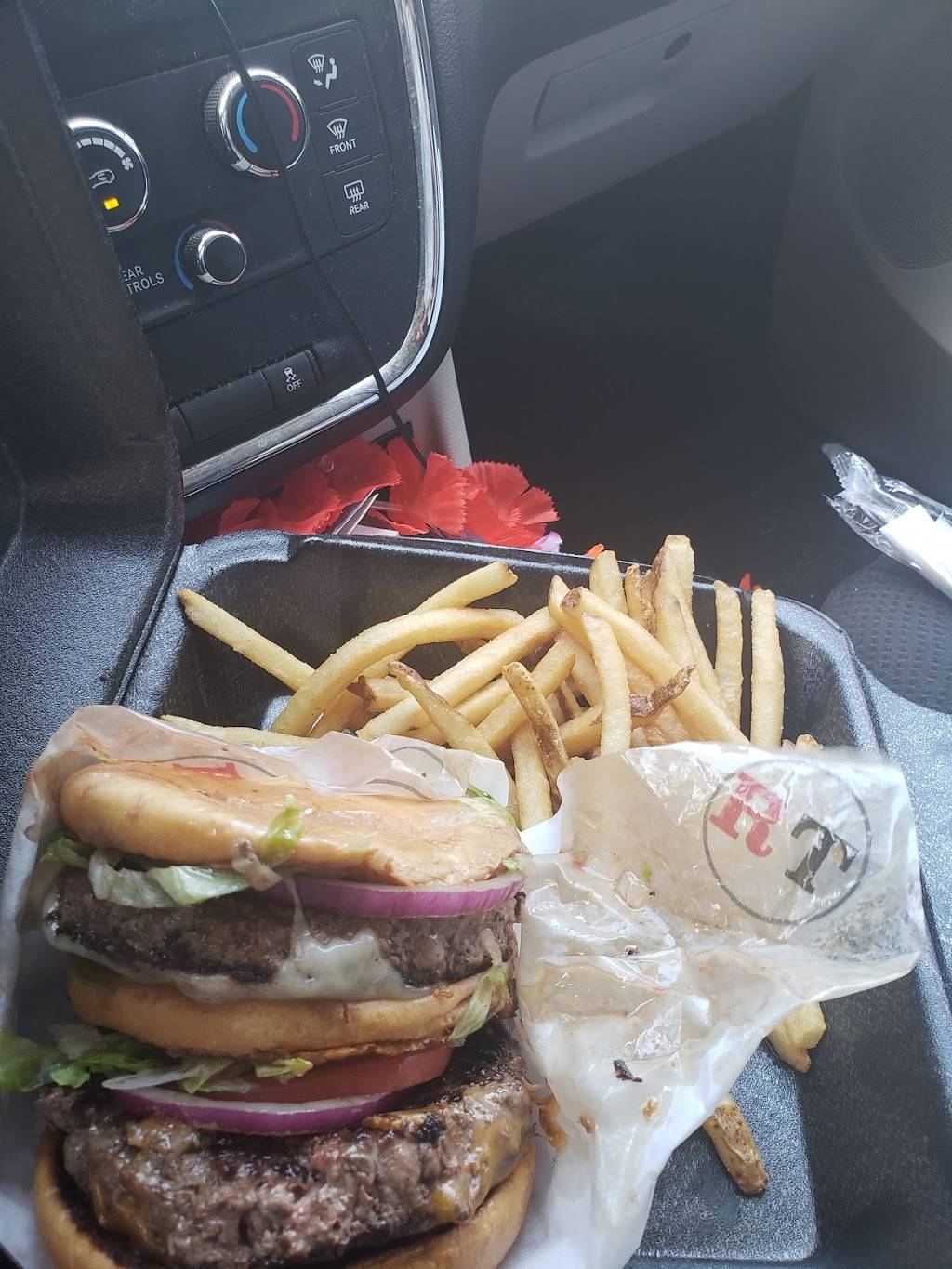 Ruby Tuesday | restaurant | 6708 Tyrone Blvd N, St. Petersburg, FL 33710, USA | 7273476611 OR +1 727-347-6611