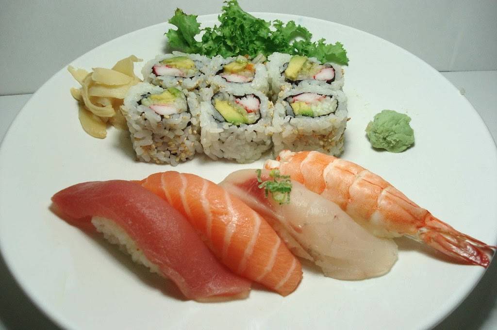MoMo Sushi | restaurant | 17 Turnpike Square, Milford, CT 06460, USA | 2038777686 OR +1 203-877-7686