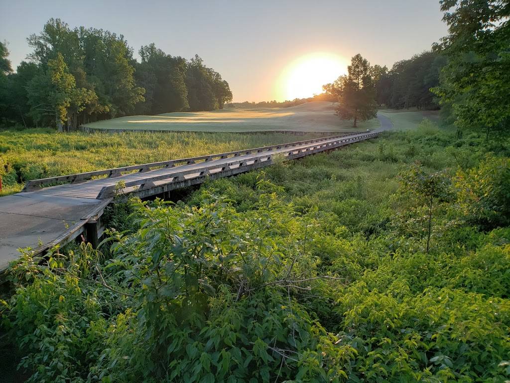 Greensboro National Golf Club | restaurant | 330 Niblick Dr, Summerfield, NC 27358, USA | 3363421113 OR +1 336-342-1113