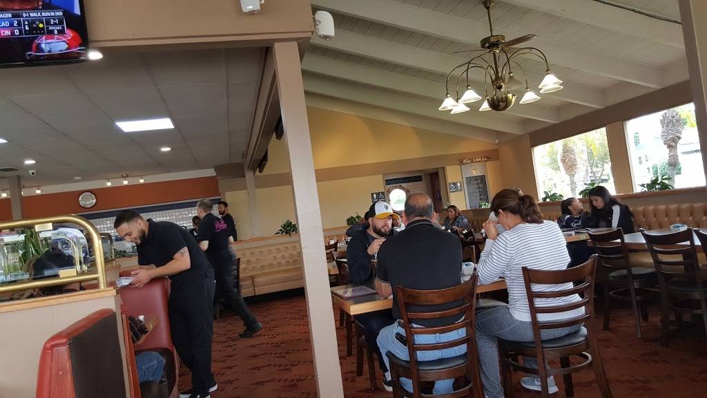 Dollis | restaurant | 900 N Citrus Ave, Covina, CA 91722, USA | 6263647222 OR +1 626-364-7222