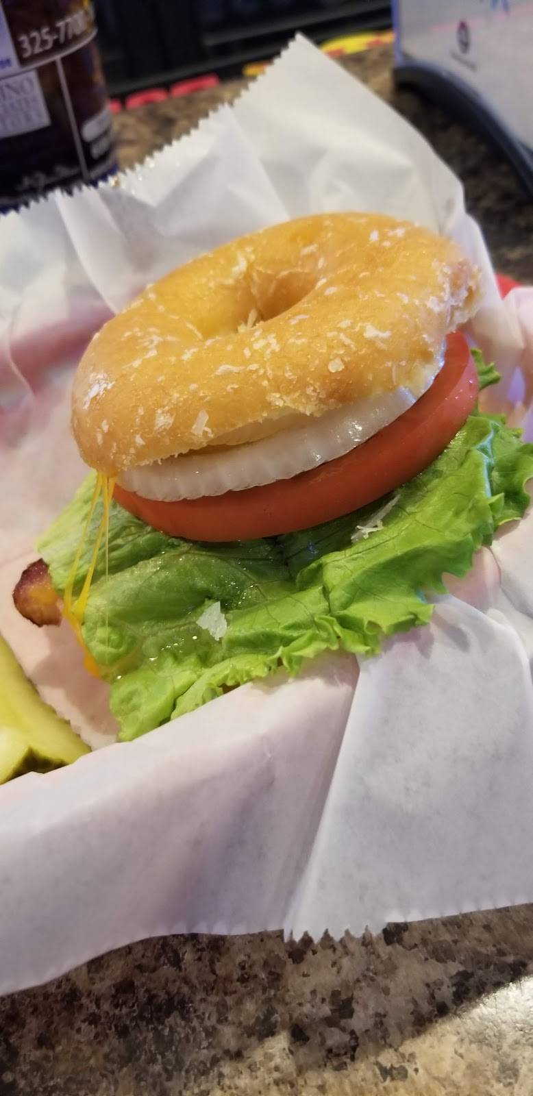 Friendly Inn | restaurant | 1335 17th St, Monroe, WI 53566, USA | 6083259983 OR +1 608-325-9983