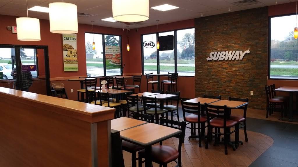 Subway | restaurant | 25 E US-160, Lamar, MO 64759, USA | 4176826964 OR +1 417-682-6964