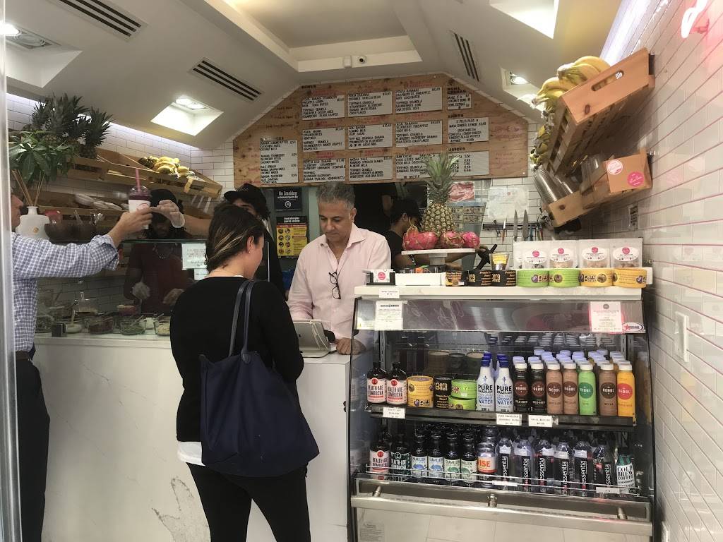 Loco Coco | restaurant | 835 Lexington Ave, New York, NY 10065, USA | 2128889900 OR +1 212-888-9900