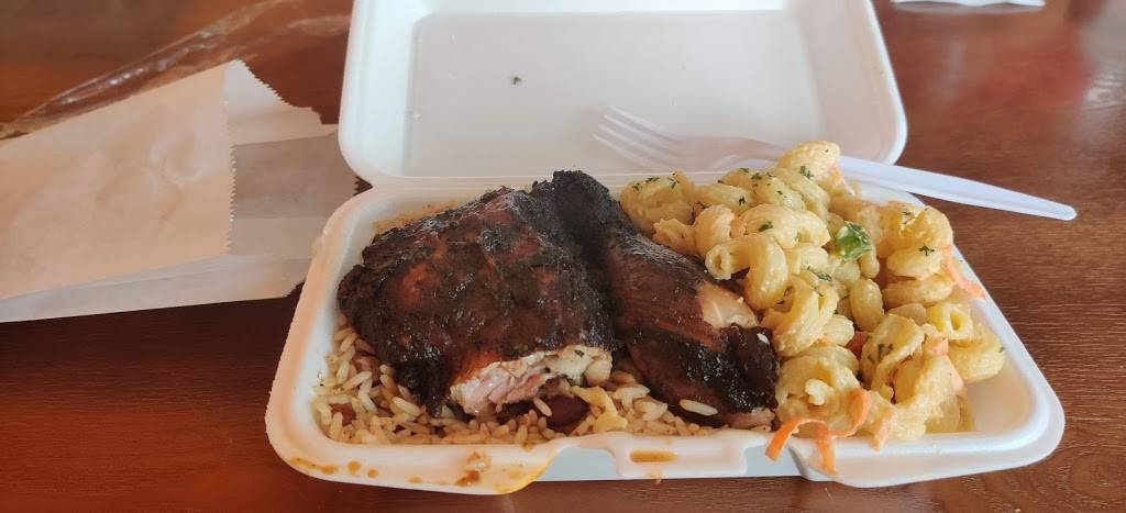 Emily’s Palace Caribbean Restaurant | restaurant | 1520 Steeles Ave W, Concord, ON L4K 3B9, Canada | 9056602211 OR +1 905-660-2211