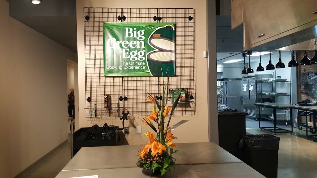 Chef JJs Downtown | restaurant | 42 W South St, Indianapolis, IN 46225, USA | 3176023828 OR +1 317-602-3828