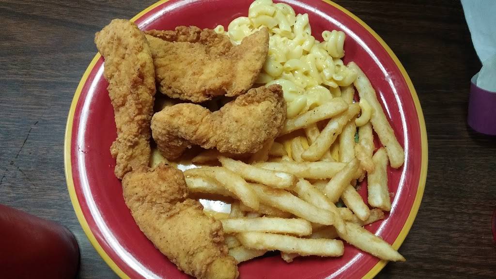 The Dover Grille | restaurant | 310 Donelson Pkwy, Dover, TN 37058, USA | 9312327919 OR +1 931-232-7919