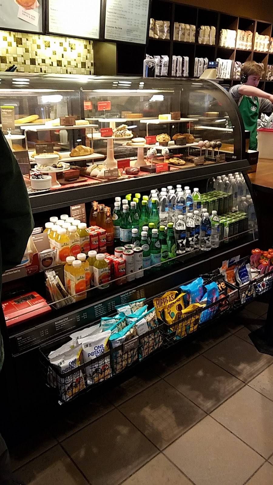 Starbucks | cafe | 2883 S Oneida St, Ashwaubenon, WI 54304, USA | 9204994532 OR +1 920-499-4532