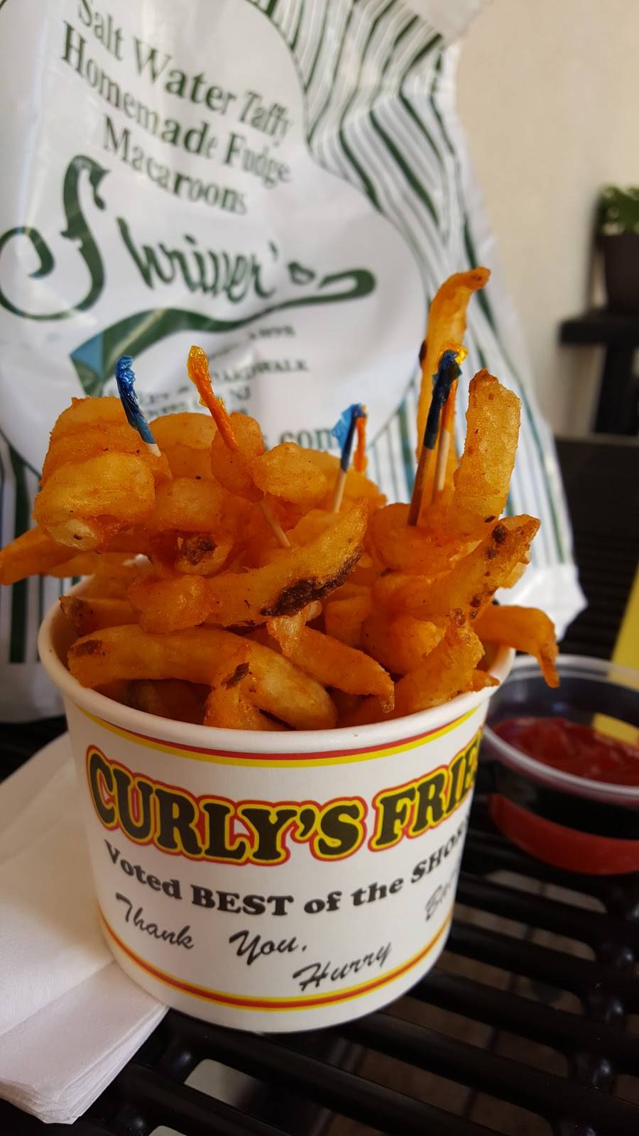 Curlys Fries - Colony Walk | restaurant | 3573, 944 Boardwalk, Ocean City, NJ 08226, USA | 6093981972 OR +1 609-398-1972