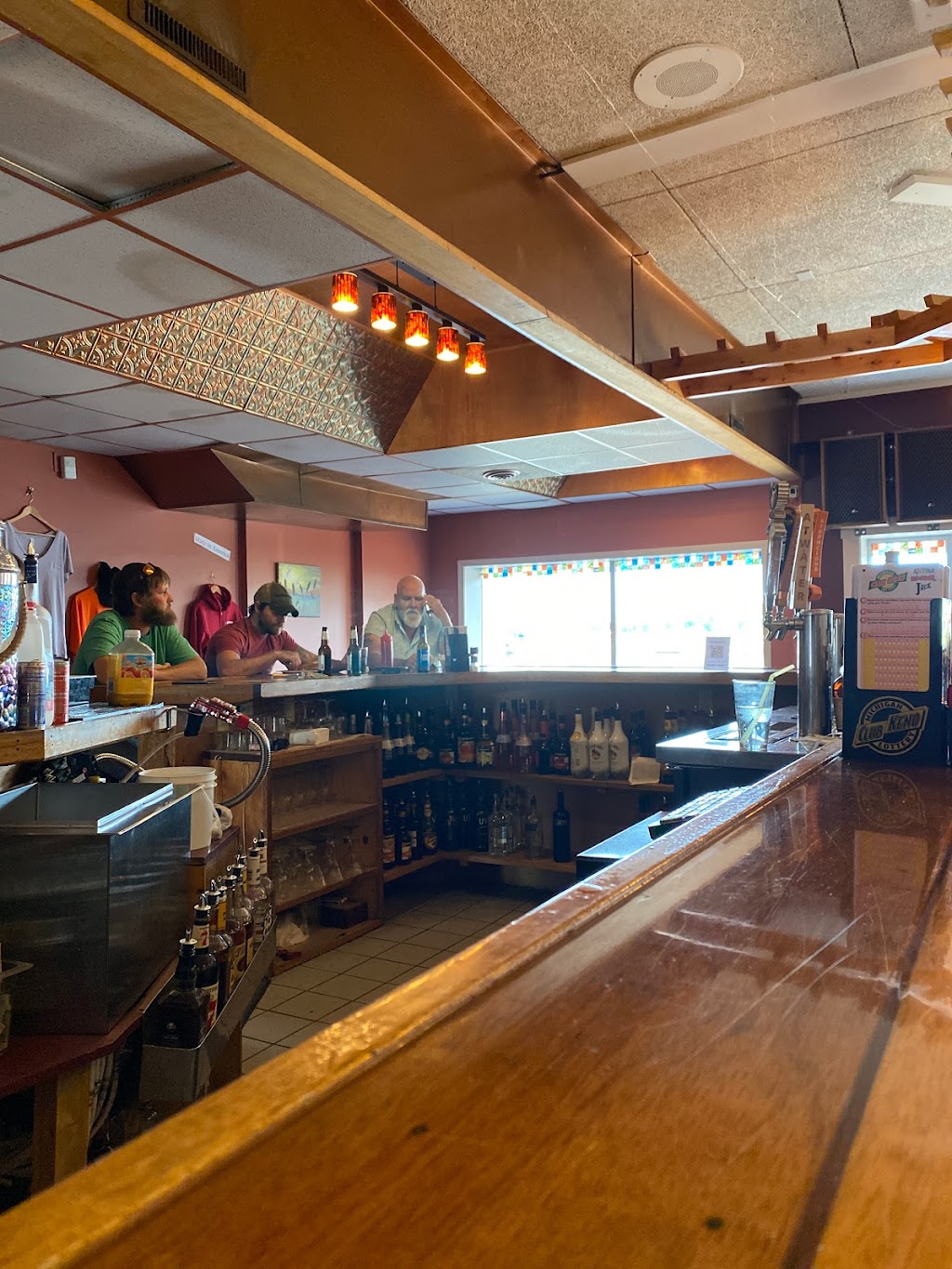 Cattails Cove | restaurant | 22 E Hodeck St, Cedarville, MI 49719, USA | 9064842995 OR +1 906-484-2995