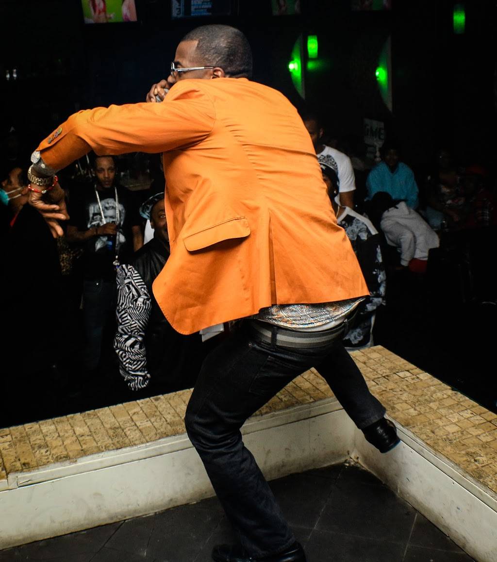 GME Sports Lounge & Grill | restaurant | 899 M.L.K. Jr Dr SW, Atlanta, GA 30314, USA | 6783049660 OR +1 678-304-9660