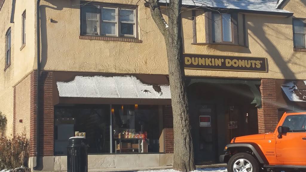 Dunkin | cafe | 620 N Western Ave, Lake Forest, IL 60045, USA | 2248805166 OR +1 224-880-5166