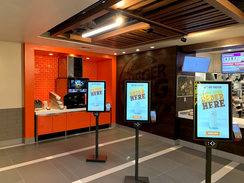 Burger King | restaurant | 5721 NW 7th St, Miami, FL 33126, USA | 3052612673 OR +1 305-261-2673