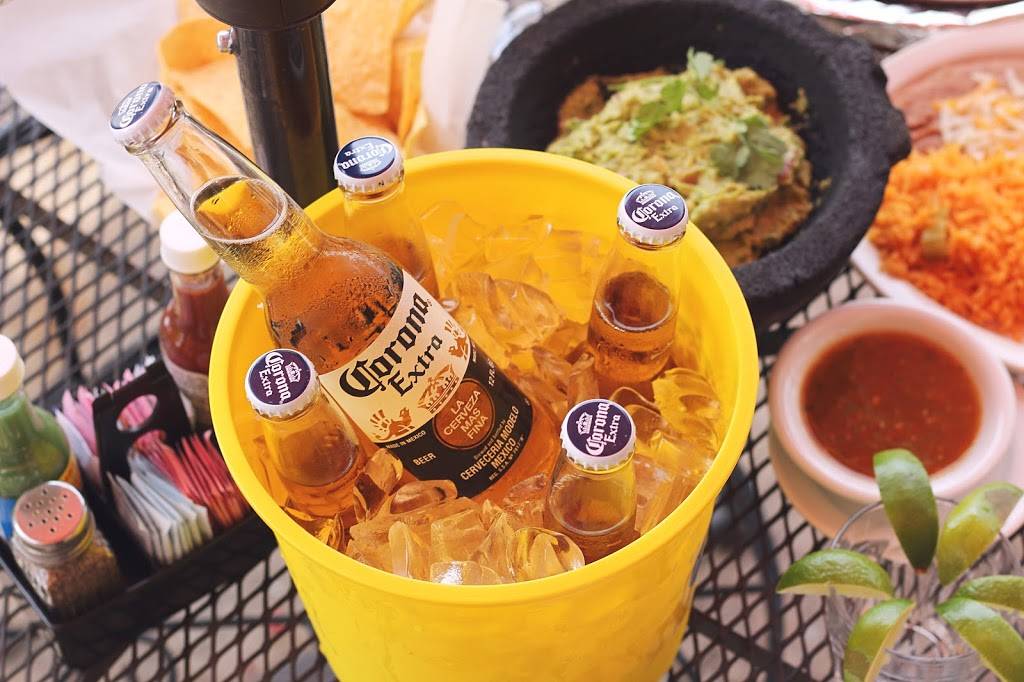 Plaza Nueva Mexican Grill | restaurant | 7106 Biddulph Ave, Brooklyn, OH 44144, USA | 2162302294 OR +1 216-230-2294