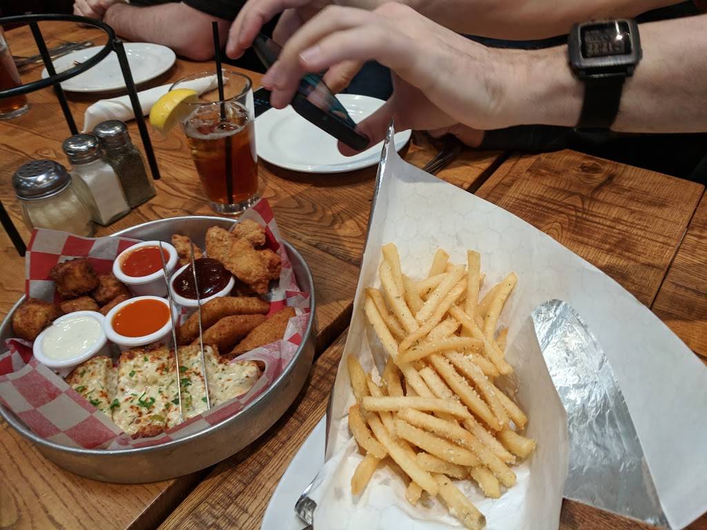 Giordanos | restaurant | 17W280 W, 22nd St, Oakbrook Terrace, IL 60181, USA | 6305307799 OR +1 630-530-7799