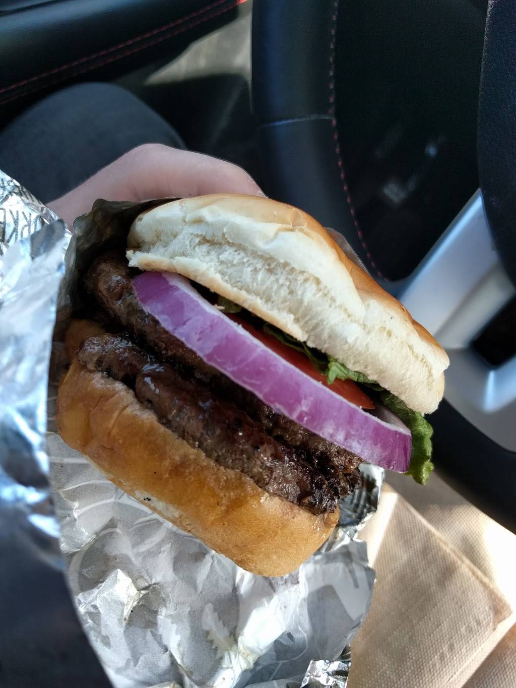 Back Yard Burgers | restaurant | 1015 Center Point Pl, Franklin, TN 37064, USA | 6156288208 OR +1 615-628-8208