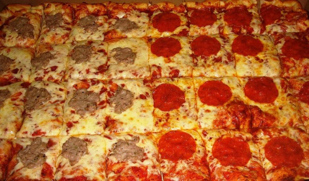 Ginas Pizza | restaurant | 14405 Pearl Rd, Strongsville, OH 44136, USA | 4402384820 OR +1 440-238-4820
