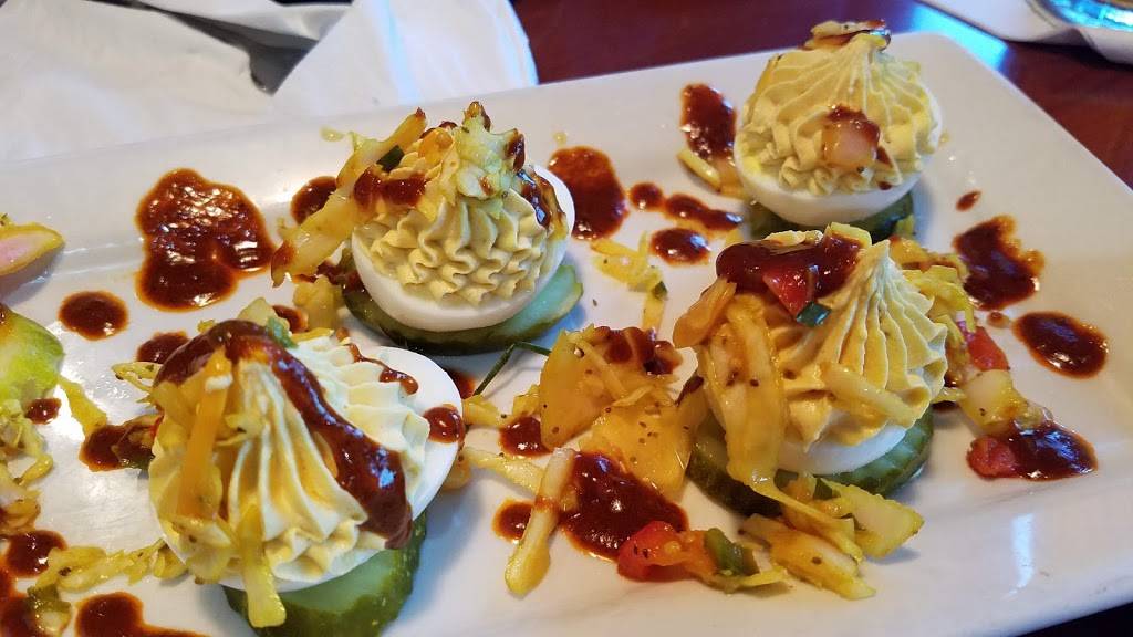 OCharley’s Restaurant & Bar | restaurant | 2340 Shallowford Village Dr, Chattanooga, TN 37421, USA | 4238923343 OR +1 423-892-3343