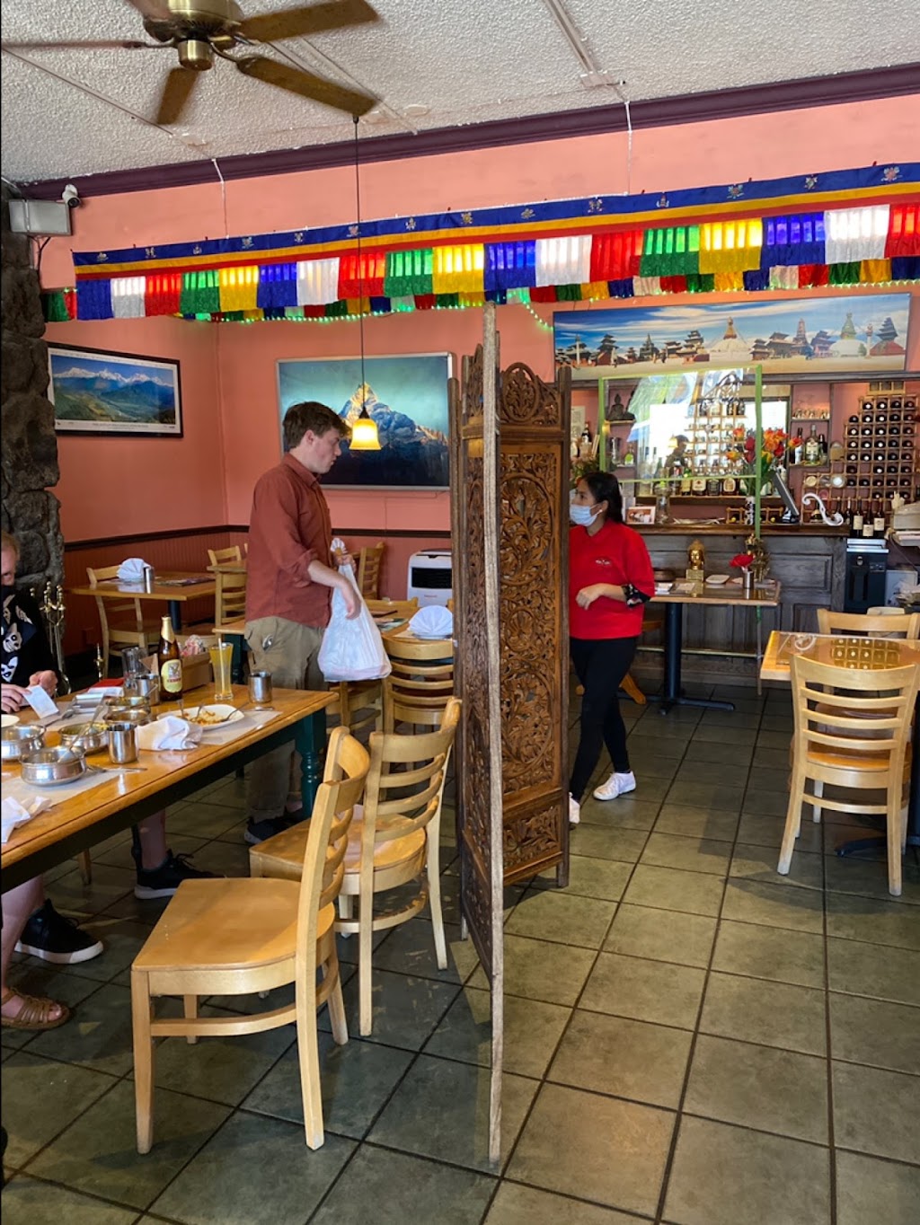 Nepal Restaurant | restaurant | 6824 CO-82, Glenwood Springs, CO 81601, USA | 9709458803 OR +1 970-945-8803