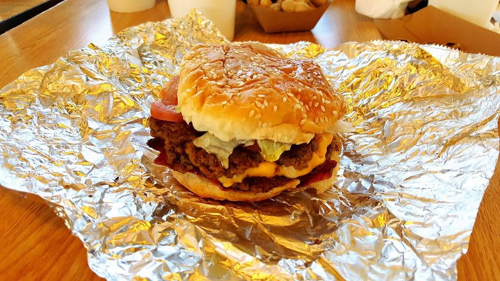 Five Guys | meal takeaway | 1662 Savannah Hwy, Charleston, SC 29407, USA | 8435565489 OR +1 843-556-5489