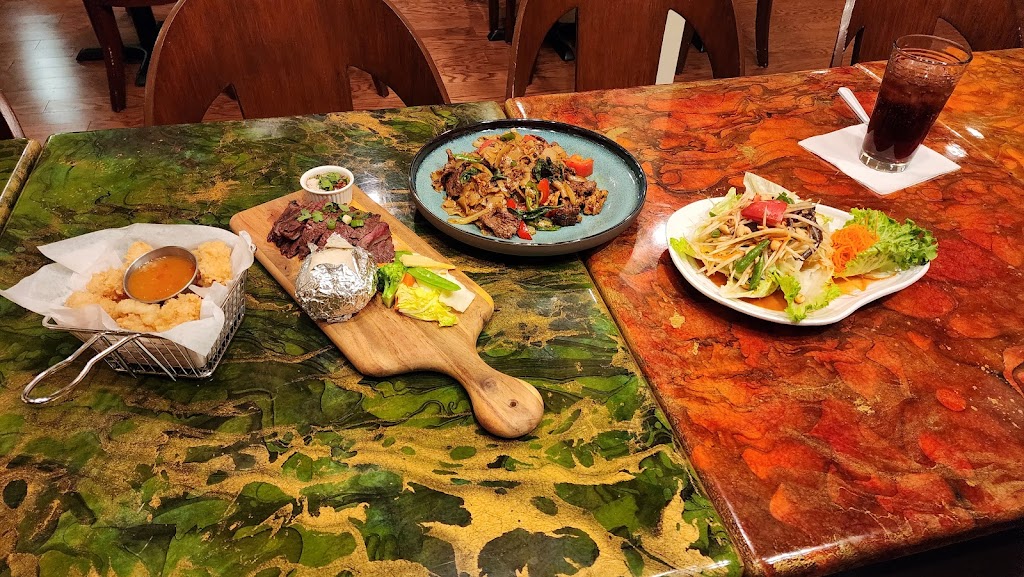 Charisa Thai Cuisine | restaurant | 43150 Broadlands Center Plaza, Ashburn, VA 20148, USA | 7037268833 OR +1 703-726-8833