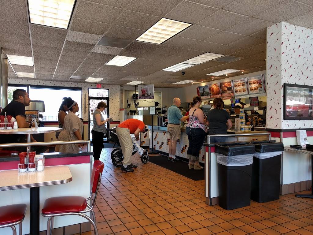 Burgerville | meal takeaway | 8671 N Ivanhoe St, Portland, OR 97203, USA | 5032868600 OR +1 503-286-8600