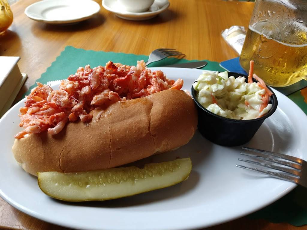 Roosters Roadhouse - Lobster Rolls - Craft Beer - Wine - Cockta | restaurant | 159 Mayville Rd, Bethel, ME 04217, USA | 2078240309 OR +1 207-824-0309