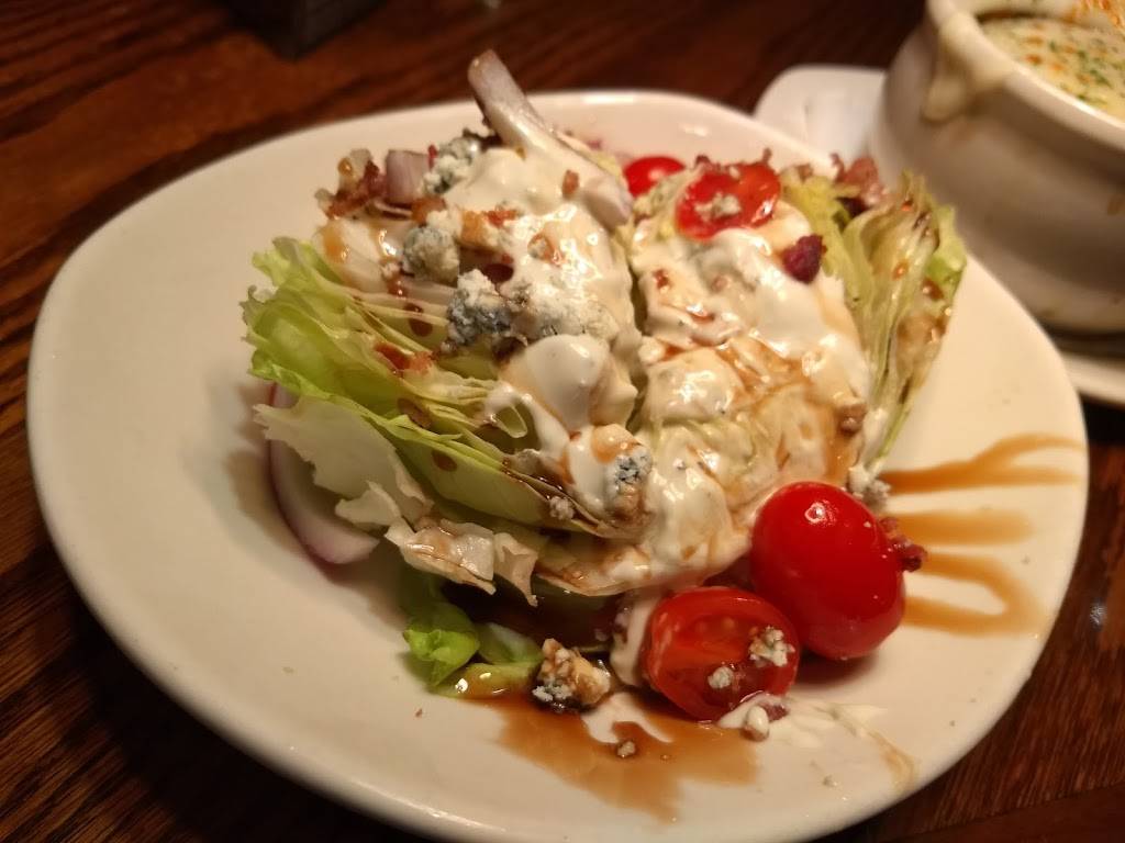 Outback Steakhouse | restaurant | 27 Possum Park Mall, Newark, DE 19711, USA | 3023668012 OR +1 302-366-8012