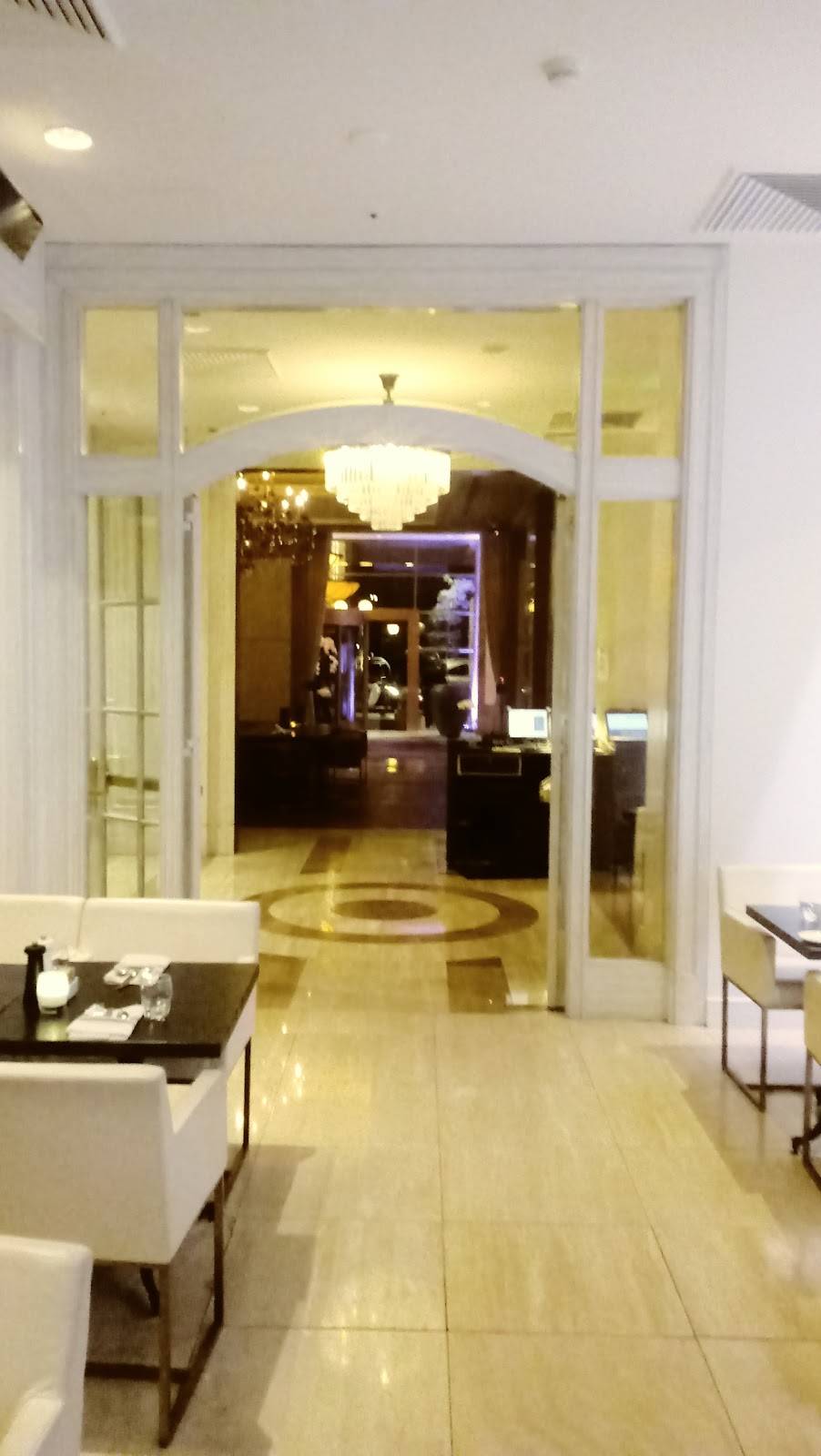 Mari Los Angeles | restaurant | 2151 Avenue of the Stars, Los Angeles, CA 90067, USA | 3102846536 OR +1 310-284-6536