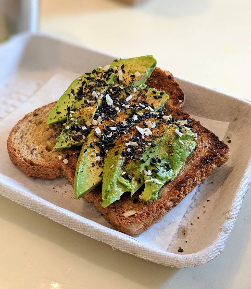 Local Roots Juice Co. | restaurant | 306 Elm St, Perrysburg, OH 43551, USA | 5673318037 OR +1 567-331-8037